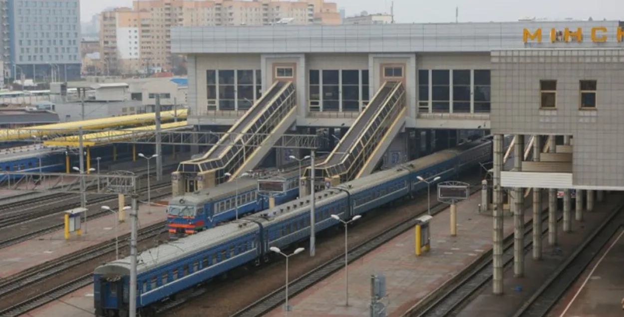 Чыгуначны вакзал у Мінску
