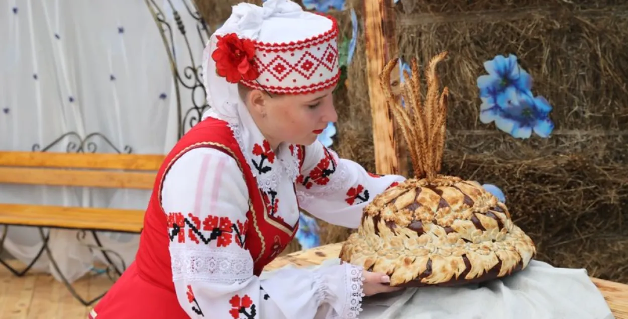 Абласныя "Дажынкі" прайшлі ў гарадскім пасёлку Карма
