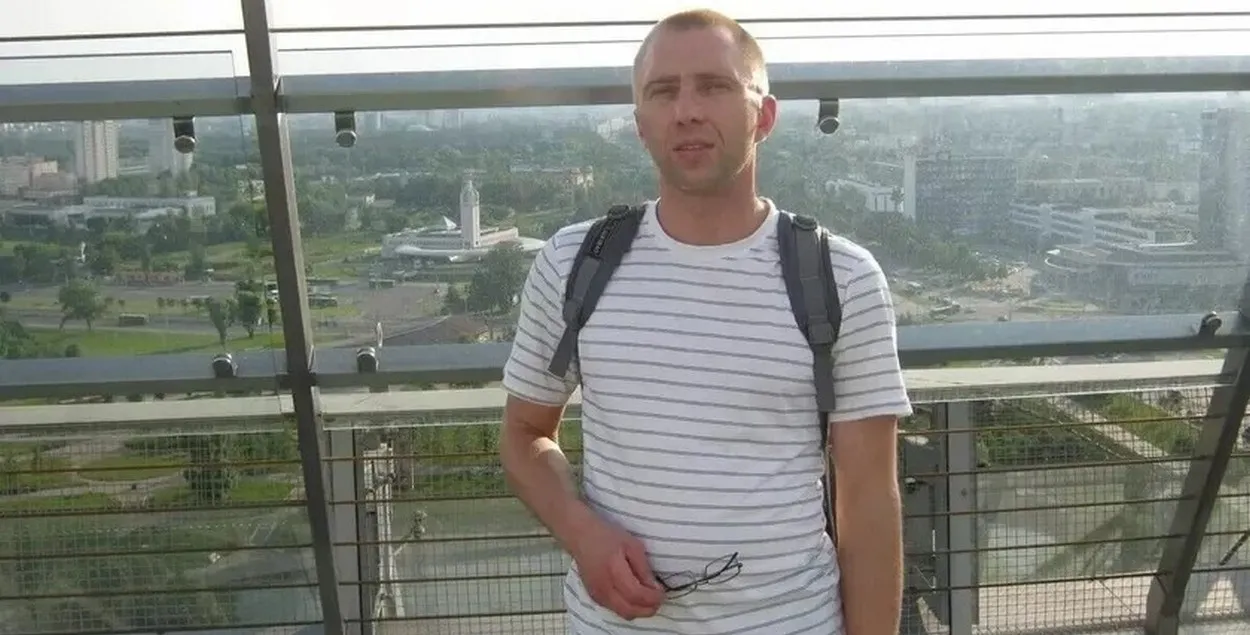 Мужчыну абвінавачваюць адразу паводле трох артыкулаў Крымінальнага кодэксу.
