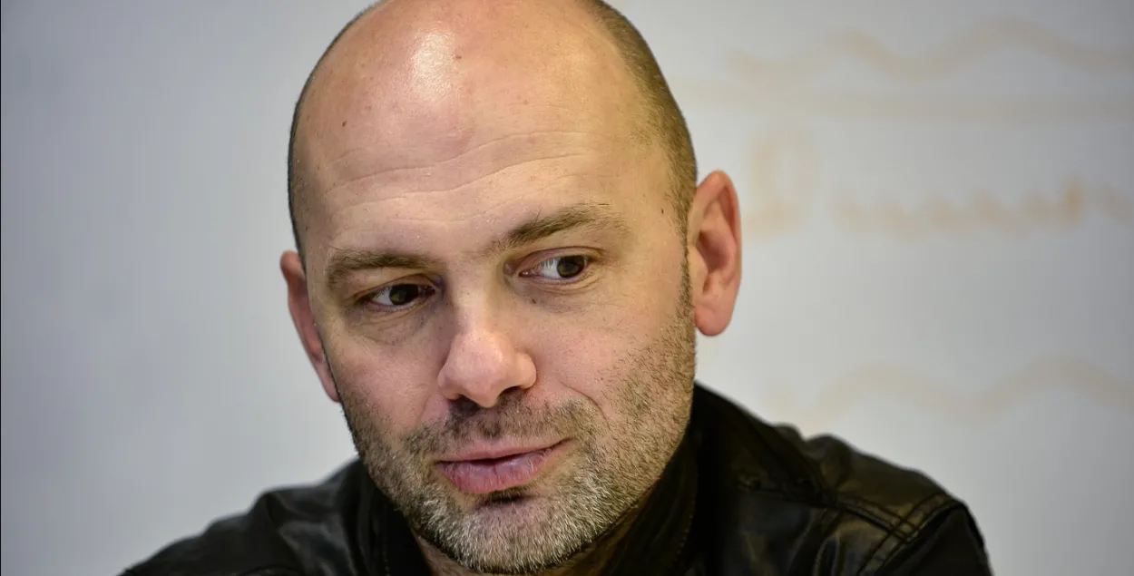 Спявак і шоўмэн Дзядзя Ваня
