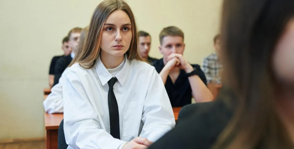 Белорусы продолжают сталкиваться с проблемами при получении студенческих виз в Польшу
