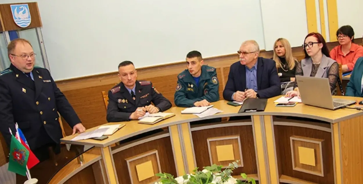 Нарада ў Мёрах
