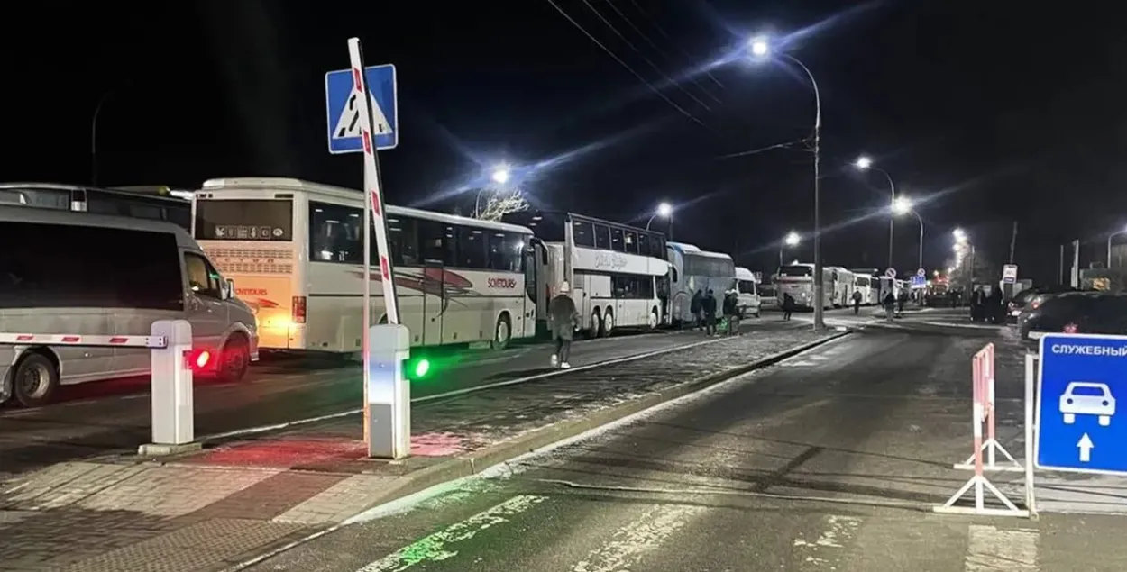 Польша отложила открытие пограничных пунктов с Беларусью
