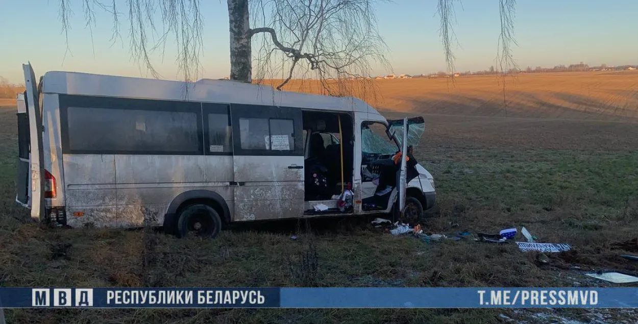 Автоавария под Минском с участием маршрутного такси
