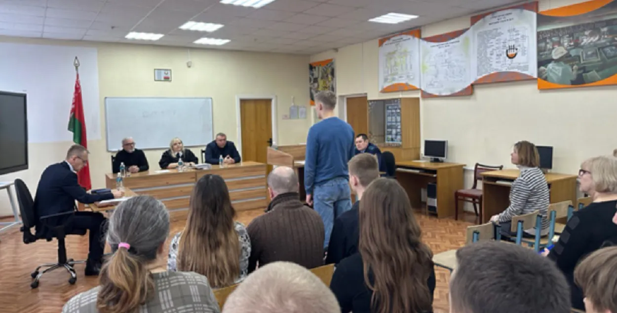Суд над подростком в Жлобине
