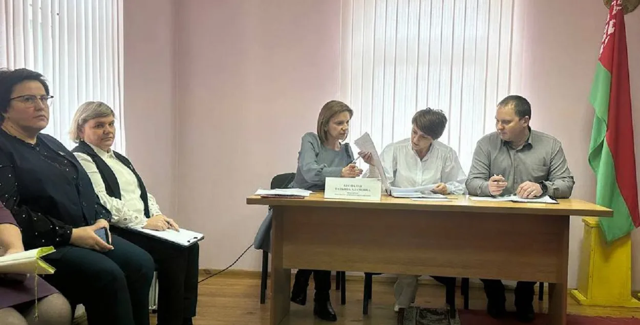 Районная комиссия ожидает прихода безработных
