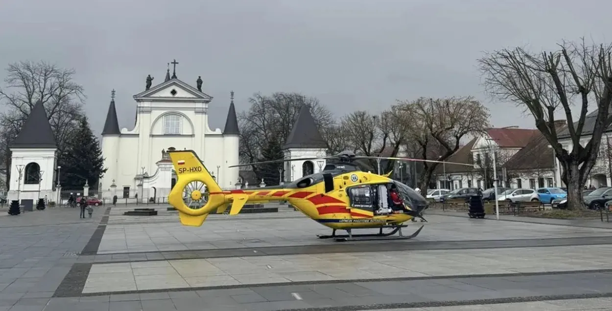 Ратавальнікі прыбылі на месца здарэння
