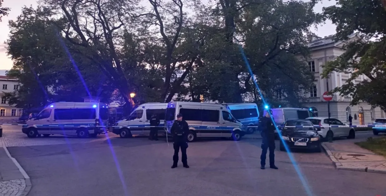 Месца трагедыі ў Варшаўскім універсітэце
