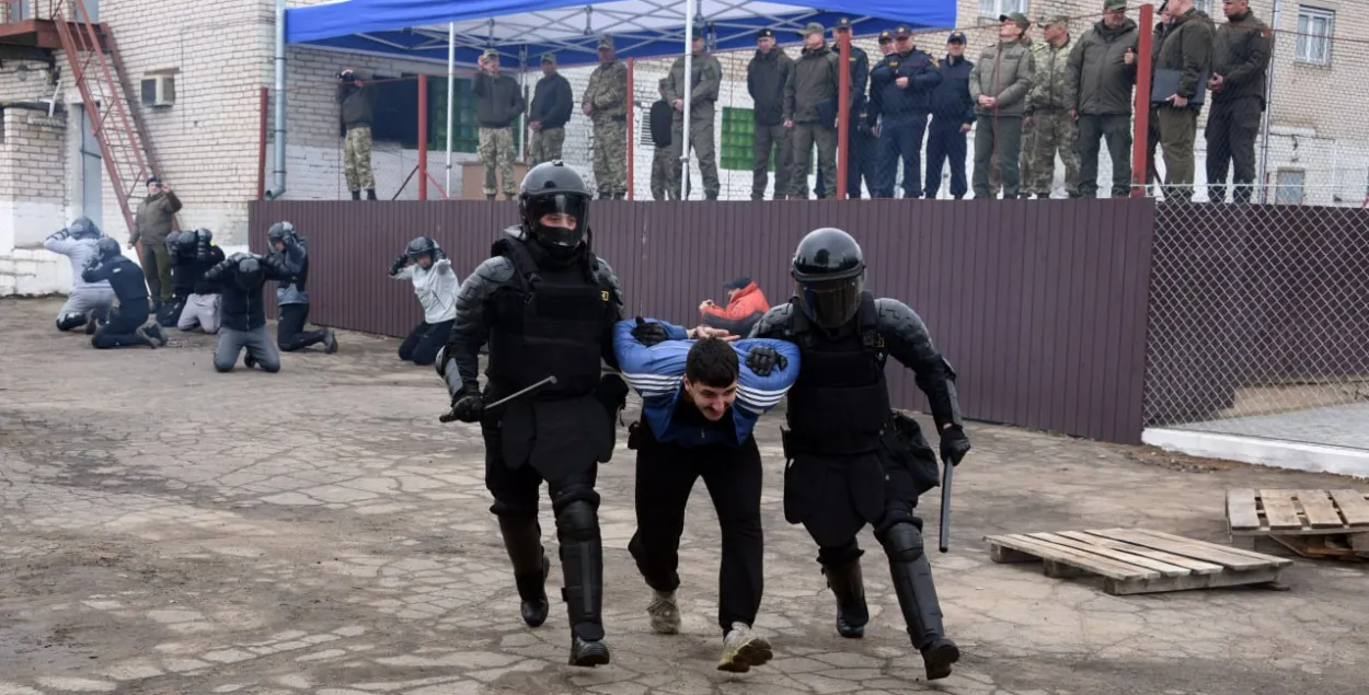 Учения в жодинской тюрьме
