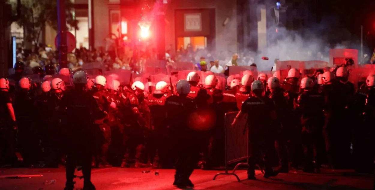 Протесты в Сербии
