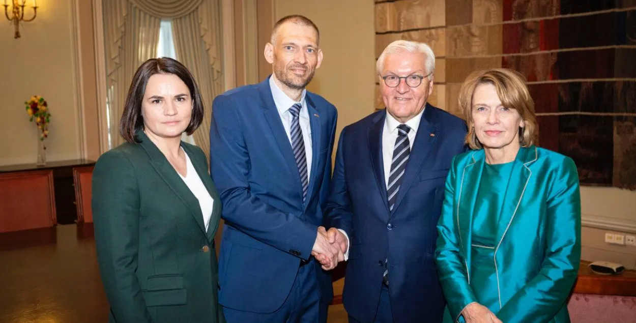 Святлана і Сяргей Ціханоўскія на сустрэчы з прэзідэнтам Германіі і яго жонкай
