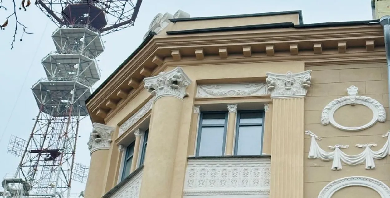 Рамонт з рэстаўрацыяй комплекса будынкаў 4 і 8 па вуліцы Камуністычнай ў Мінску
