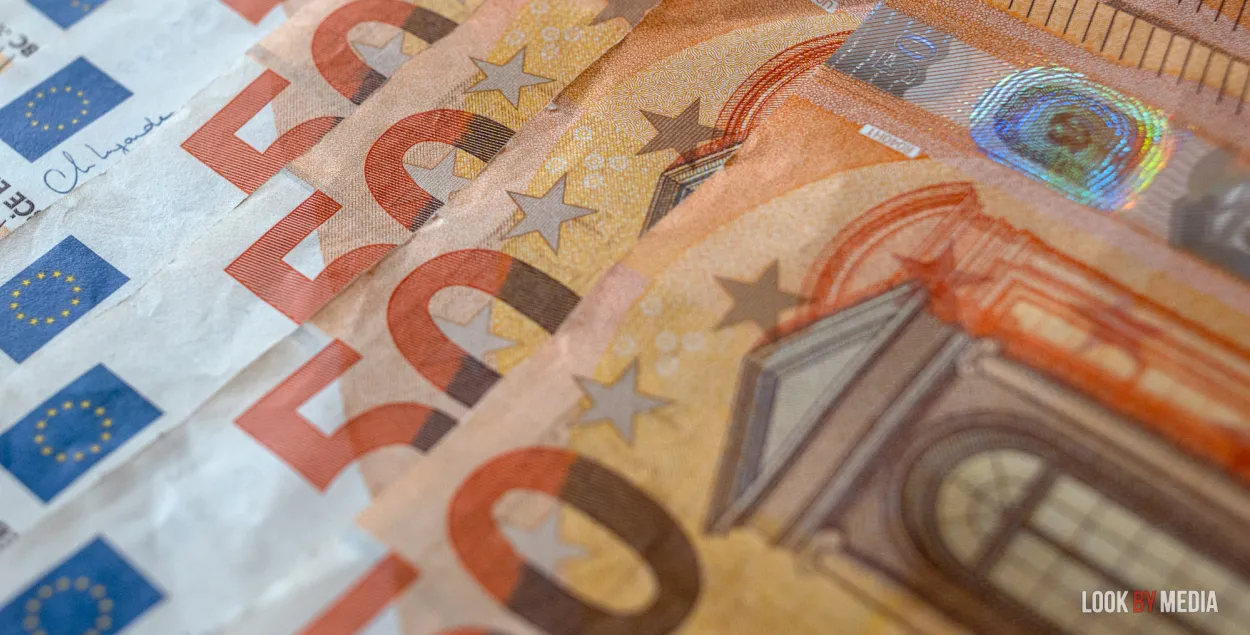 Члены Евросоюза никак не могут прийти к общему решению по финансовой поддержке Украины
