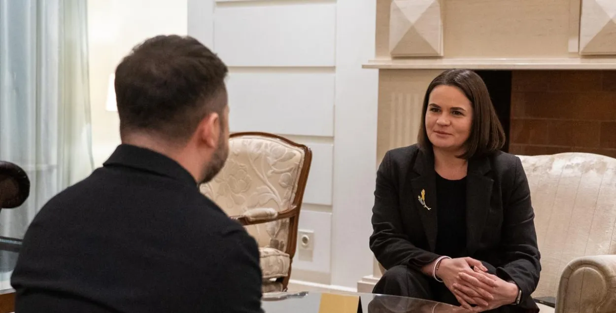 Volodymyr Zelenskyy and Sviatlana Tsikhanouskaya
