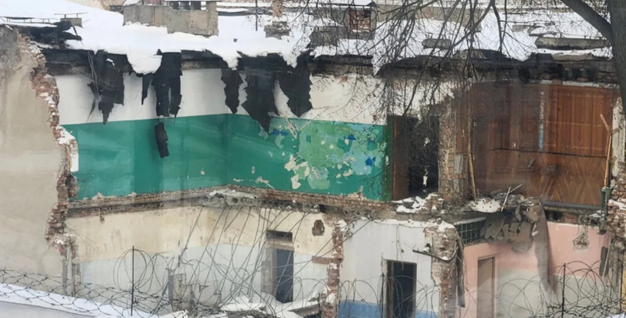 Пачаўся знос "Валадаркі"

