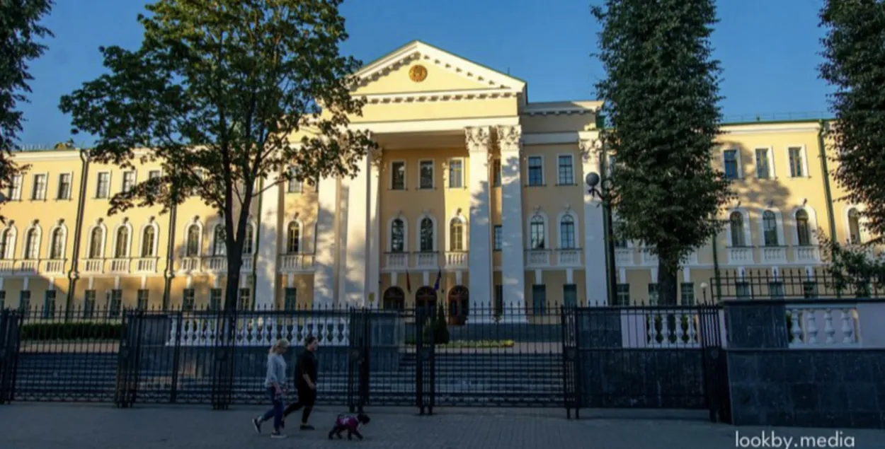 Фасад Следчага камітэта ў Мінску

