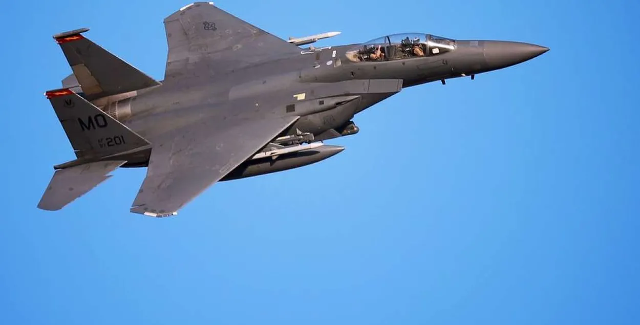 F-15
