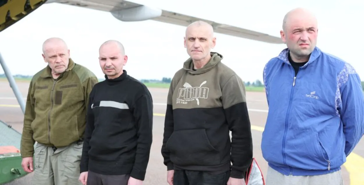Сем чалавек вярнуліся ва Украіну і столькі ж у Расію
