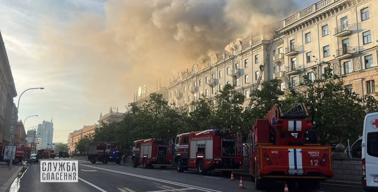 На месца прыбыў міністр МНС Вадзім Сіняўскі
