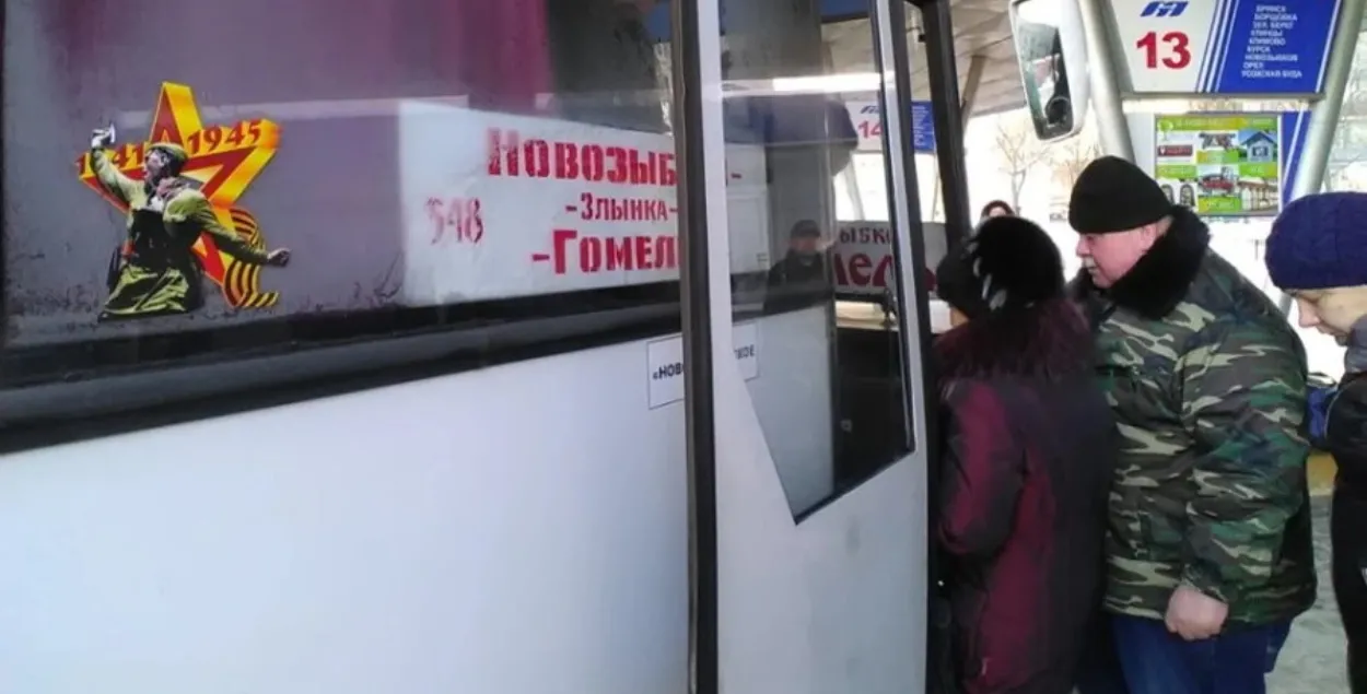 Аўтобус на Навазыбкаў
