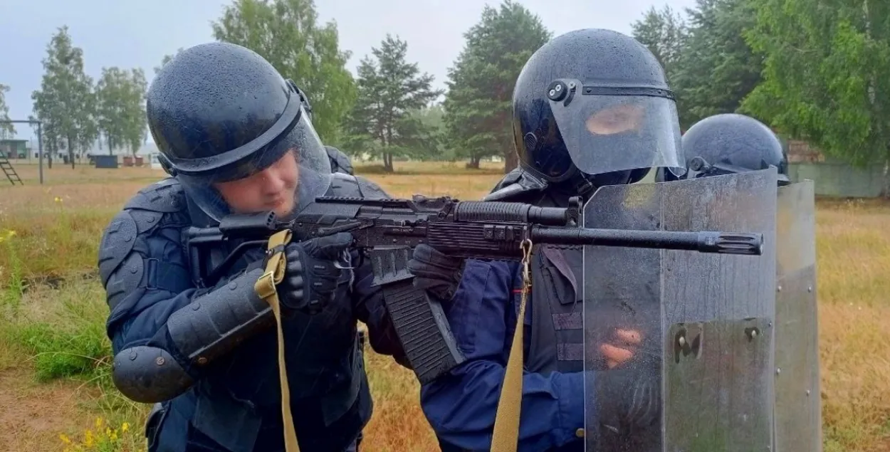 Учения в Слониме
