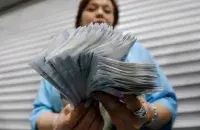 Пастанова прадугледжвае крэдыты ў беларускіх і расійскіх рублях / Reuters

