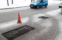 Зімой у Мінску спрабуюць рамантаваць дарогі / БЕЛТА
