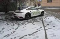 "Бел-чырвона-белы" Porshe