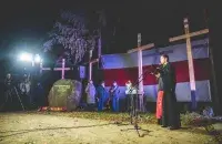 Такой была "Ноч расстраляных паэтаў" у Курапатах некалькі гадоў таму / Еўрарадыё
