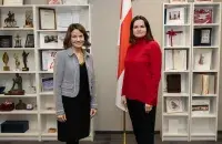Робін Даніген і Святлана Ціханоўская / t.me/tsikhanouskaya
