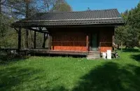 З пабудоваў там ёсць толькі лазня
