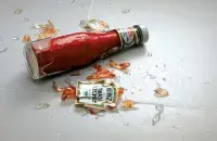 Разбітая бутэлька
