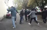 Бойка каля ўчастка для галасавання
