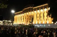 Мітынг каля грузінскага парламента
