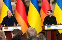 Олаф Шольц і Уладзімір Зяленскі
