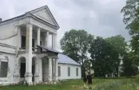 Маёнтак Падароск да таго, як яго забралі ва ўласніка
