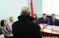 Пасяджэнне камісіі па "дармаедах"
