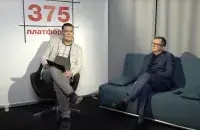 Кірыл Пазняк (злева) і прапагандыст Юрый Васкрасенскі
