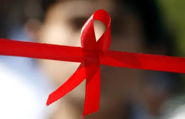 Красная лента — символ солидарности с ВИЧ-инфицированными людьми /&nbsp;EHPV - Eesti HIV-positiivsete võrgustik
