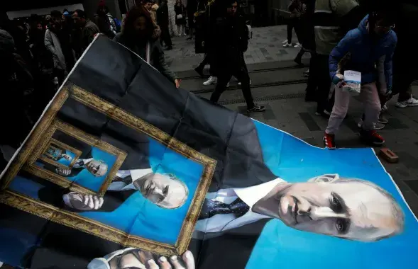 Владимир Путин утверждает, что он всё время один / Reuters​
