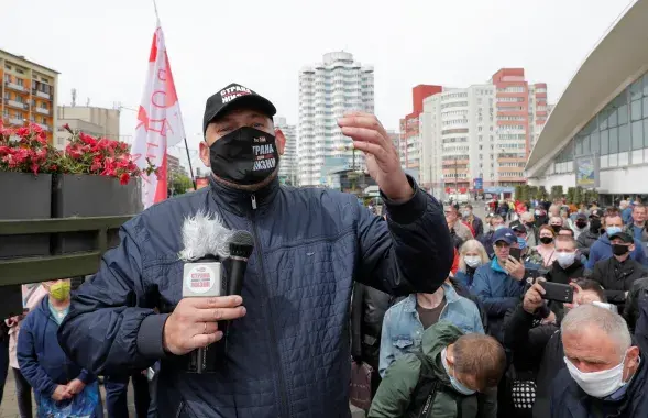 Сергей Тихановский: ещё на свободе среди людей / Reuters