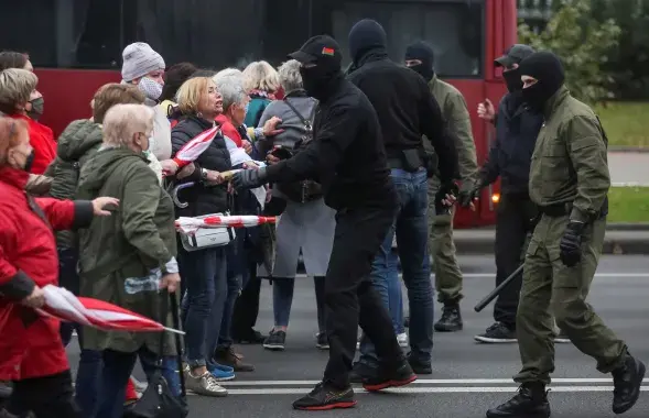 Попытка разгона Марша&nbsp;пенсионеров в Минске / Reuters/Stringer