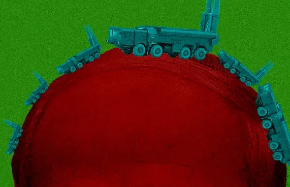 Мечта Лукашенко сбылась. Теперь можно ещё больше угрожать Западу / коллаж Влада Рубанова, Еврорадио
