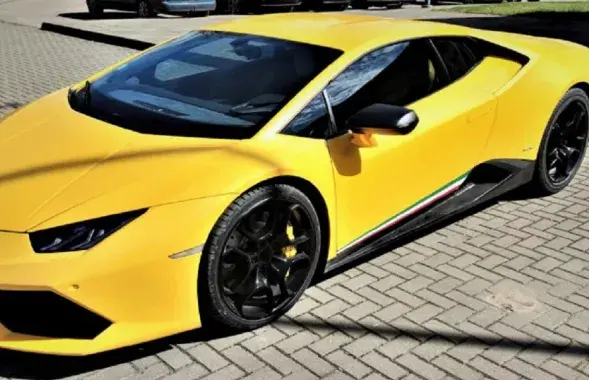 Lamborghini Huracan да Беларусі не даехаў / vsat.lrv.lt
