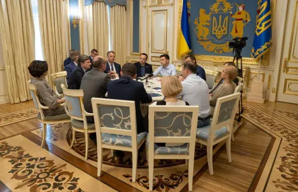 Во время встречи Зеленского с руководством Верховной Рады и лидерами фракций / president.gov.ua​