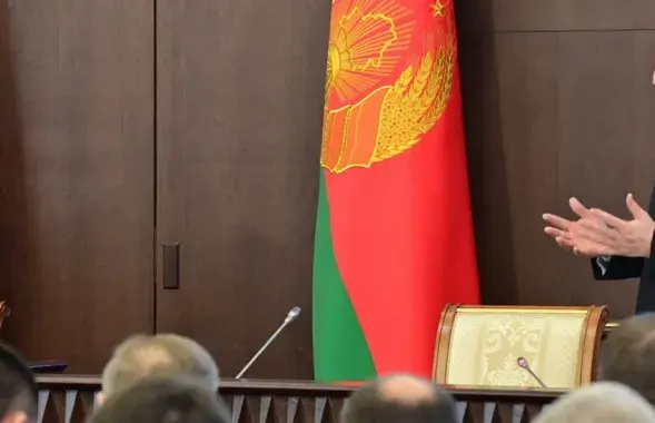 У присутствующих на совещании возникали вопросы / president.gov.by
