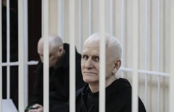 Палітвязні Валянцін Стэфановіч і Алесь Бяляцкі / sb.by
