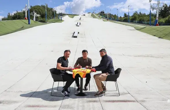 Абдукадзір Хусанаў у "Лансе" / https://twitter.com/RCLens
