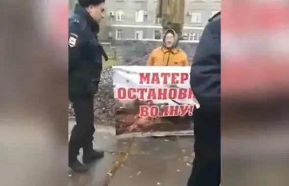 За секунды да затрымання / Скрыншот з відэа
