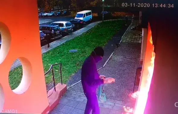 Гродненец поджег двери "опорки" / СТВ​